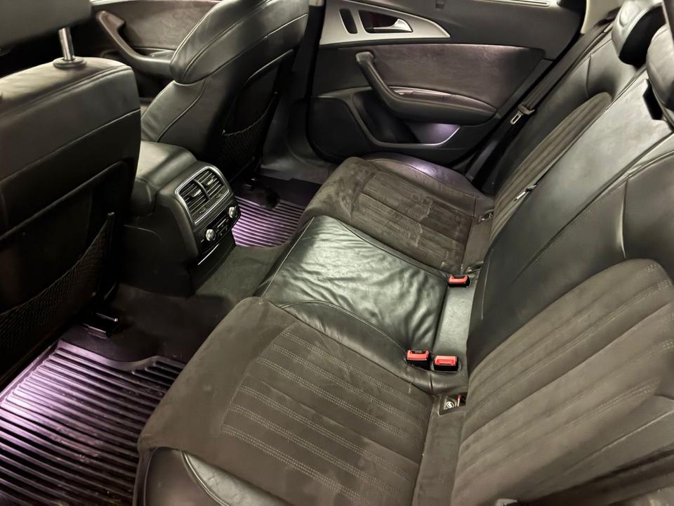 Audi A6 2011 — photo 9