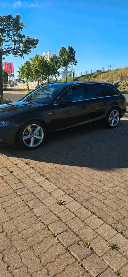Audi A4 2011 — rear view