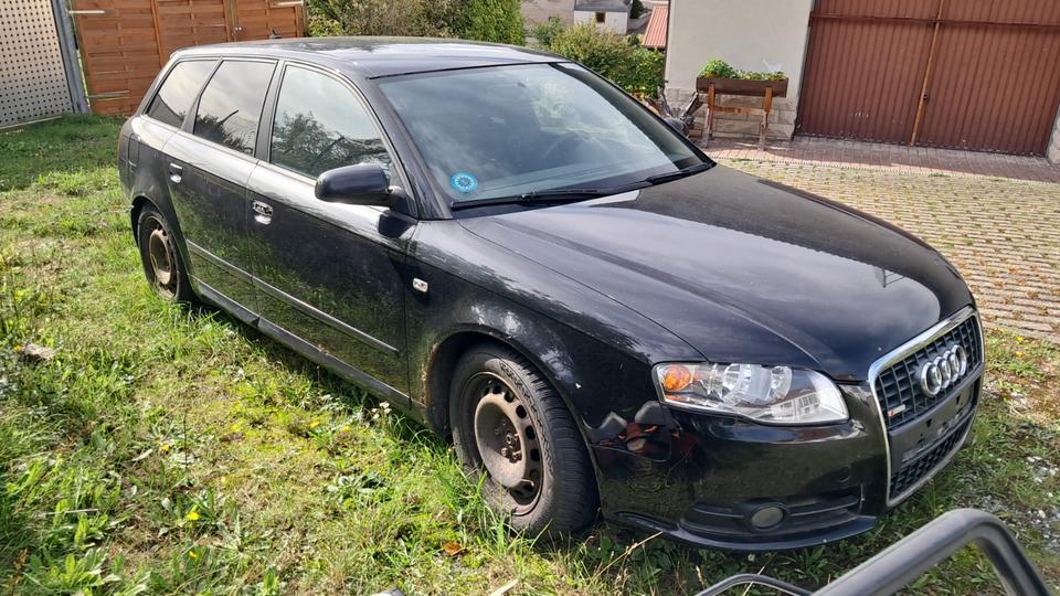 Audi A4 2006 — engine