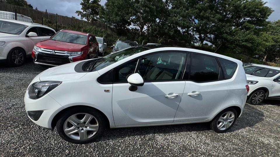 Opel Meriva 2012 — двигун