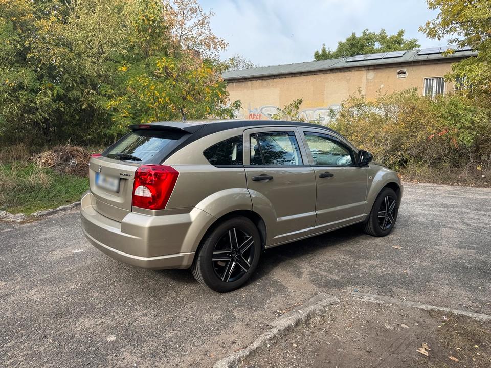 Dodge Caliber 2009 — салон