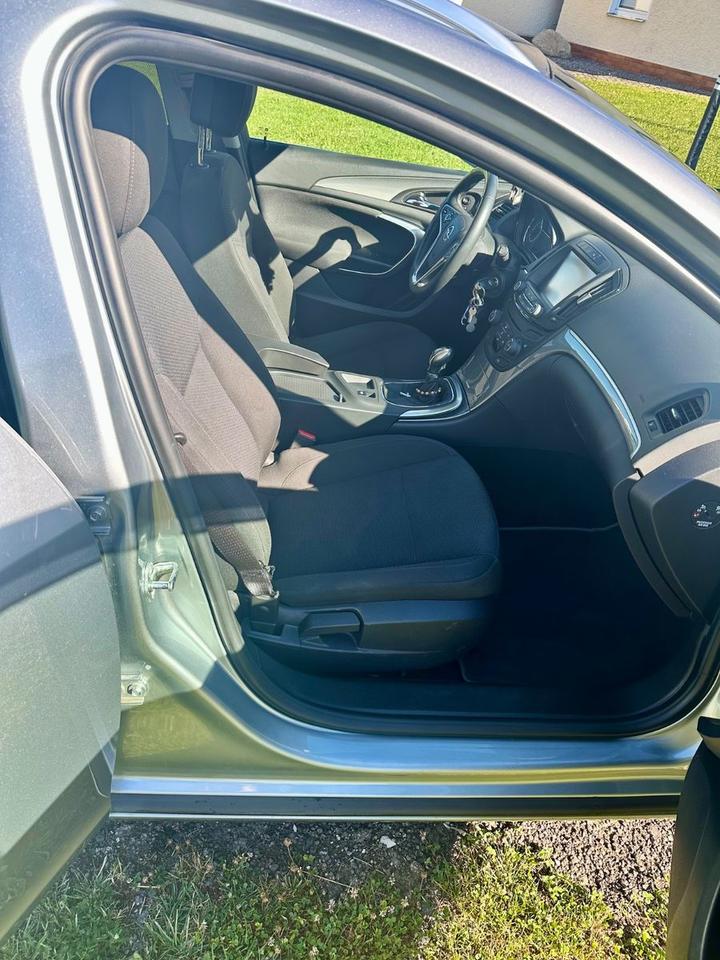 Opel Insignia 2014 — engine