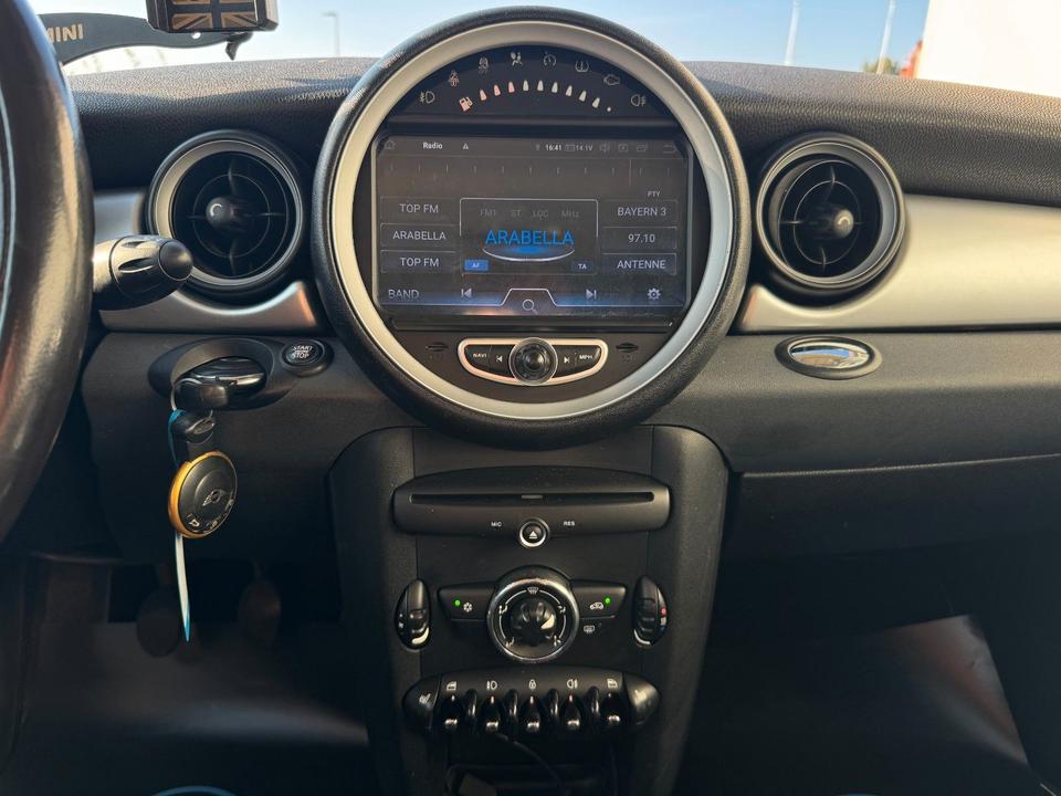 Mini Cooper S Clubman 2011 — photo 13