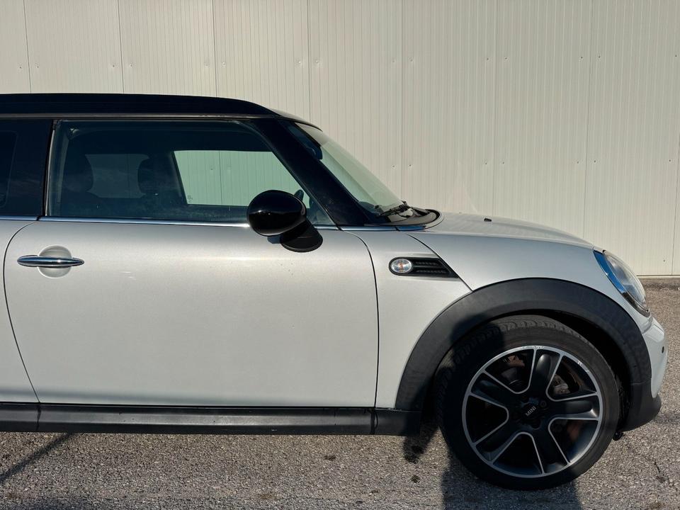 Mini Cooper S Clubman 2011 — photo 23
