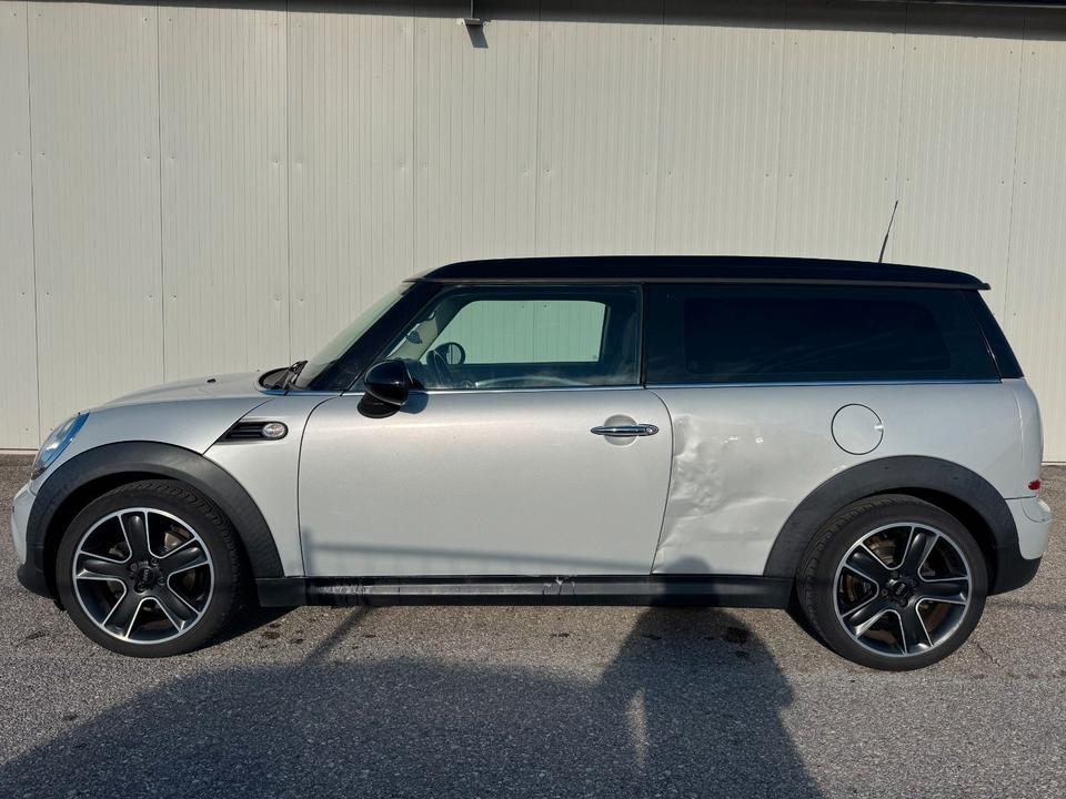 Mini Cooper S Clubman 2011 — photo 25