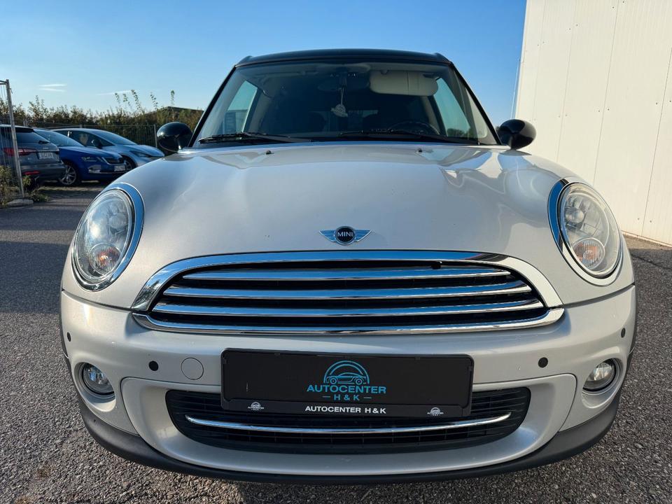 Mini Cooper S Clubman 2011 — interior