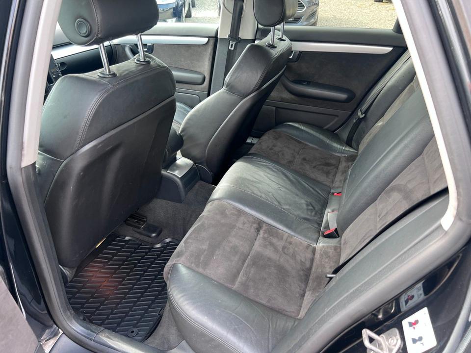 Audi A4 2007 — photo 12