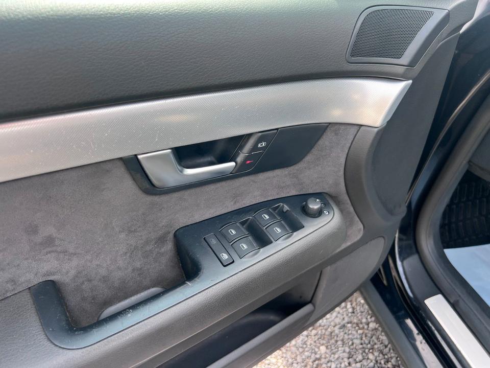 Audi A4 2007 — photo 16
