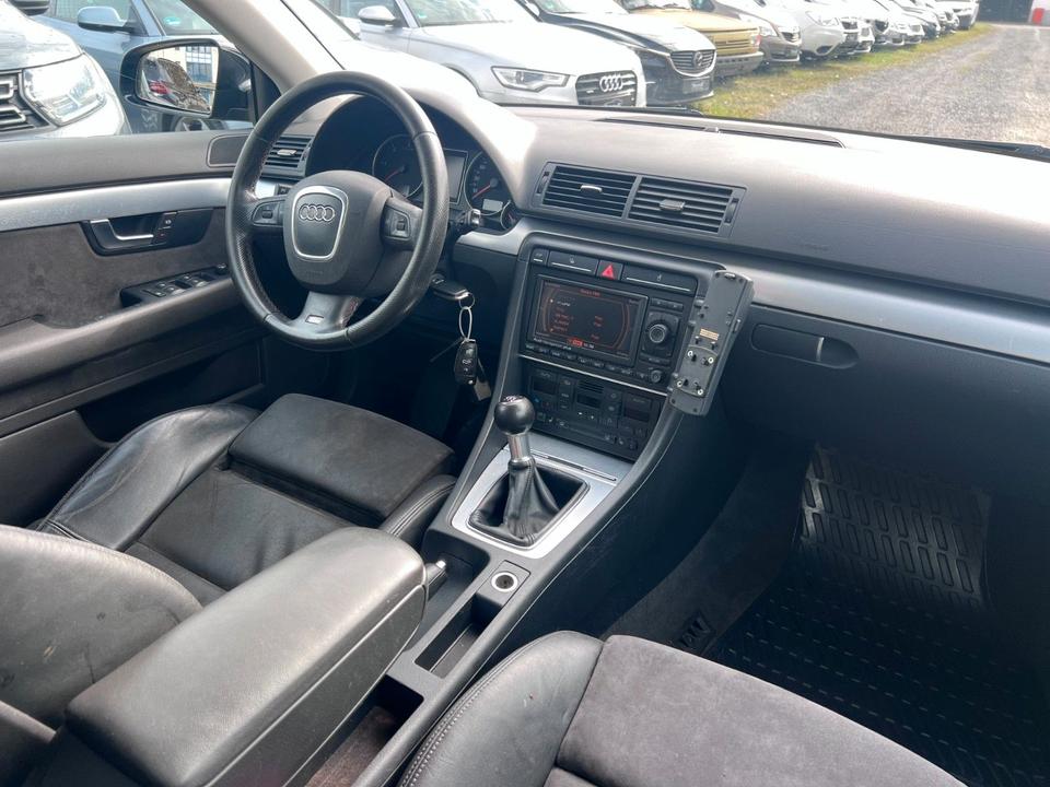 Audi A4 2007 — photo 9