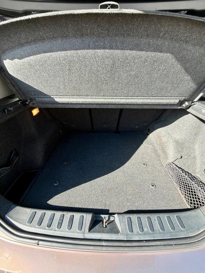 BMW X1 2011 — photo 13