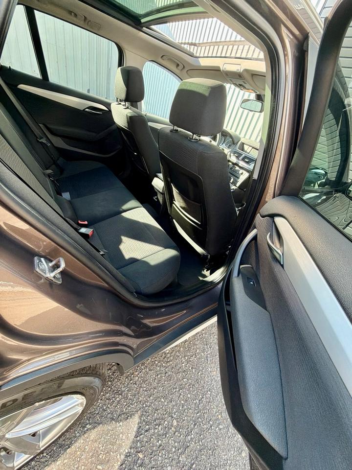 BMW X1 2011 — photo 16