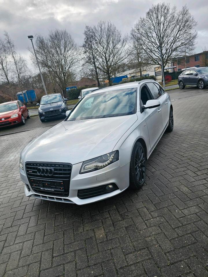 Audi A4 2011 — rear view