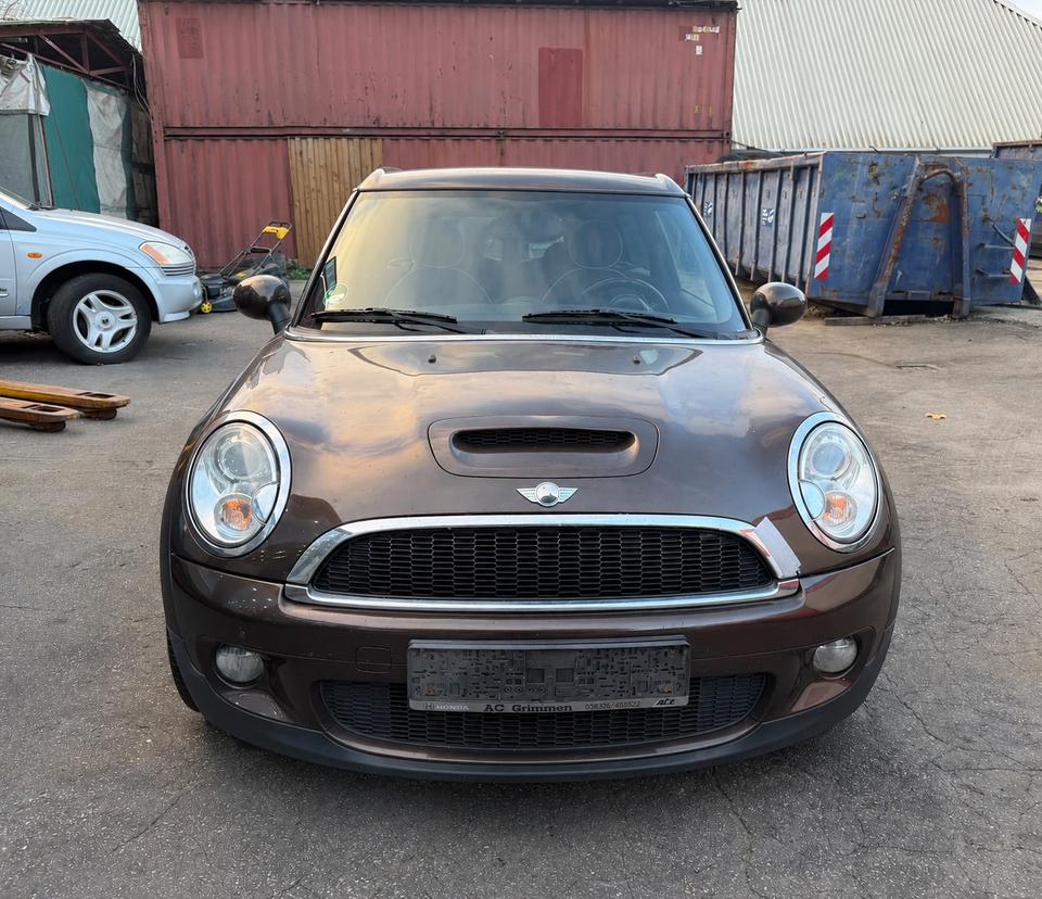 Mini Cooper 2007 — вигляд ззаду