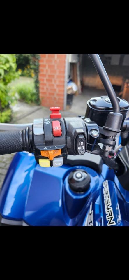 Weitere Motorräder Polaris Sportsman 850 EPS 2015 — двигун 850 ccm