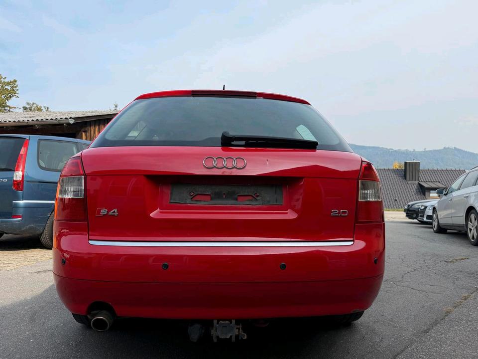 Audi A4 2004 — photo 10