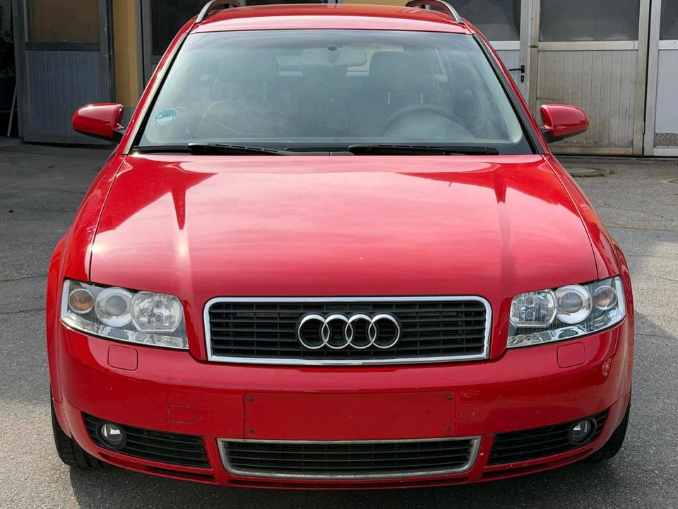 Audi A4 2004 — interior