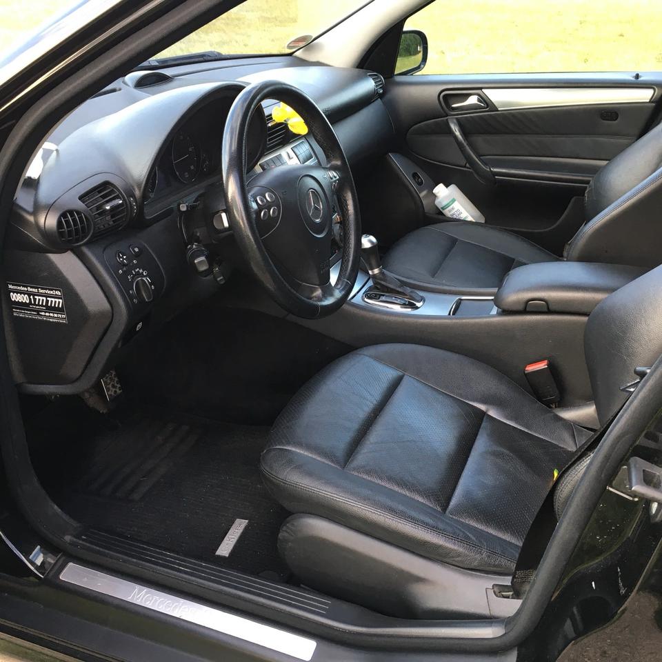 Mercedes Benz C 320 2007 — photo 15
