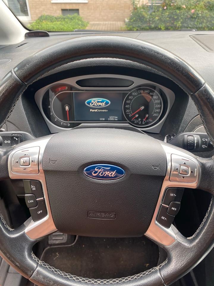 Ford S-Max 2008 — interior
