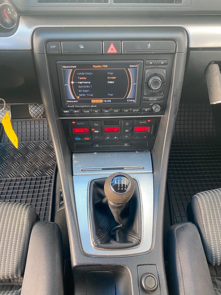 Audi A4 2005 — photo 18