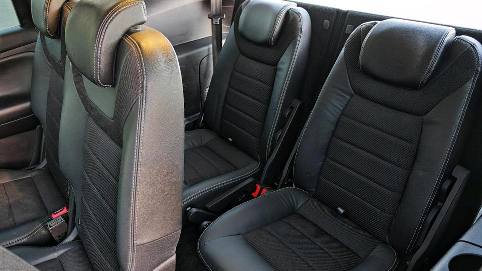 Ford S-Max 2013 — photo 12