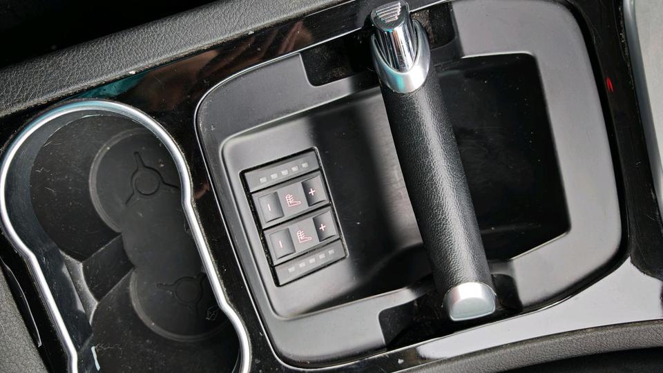 Ford S-Max 2013 — photo 15