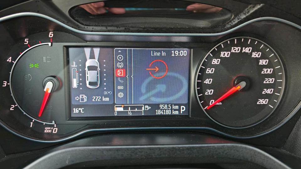 Ford S-Max 2013 — photo 16