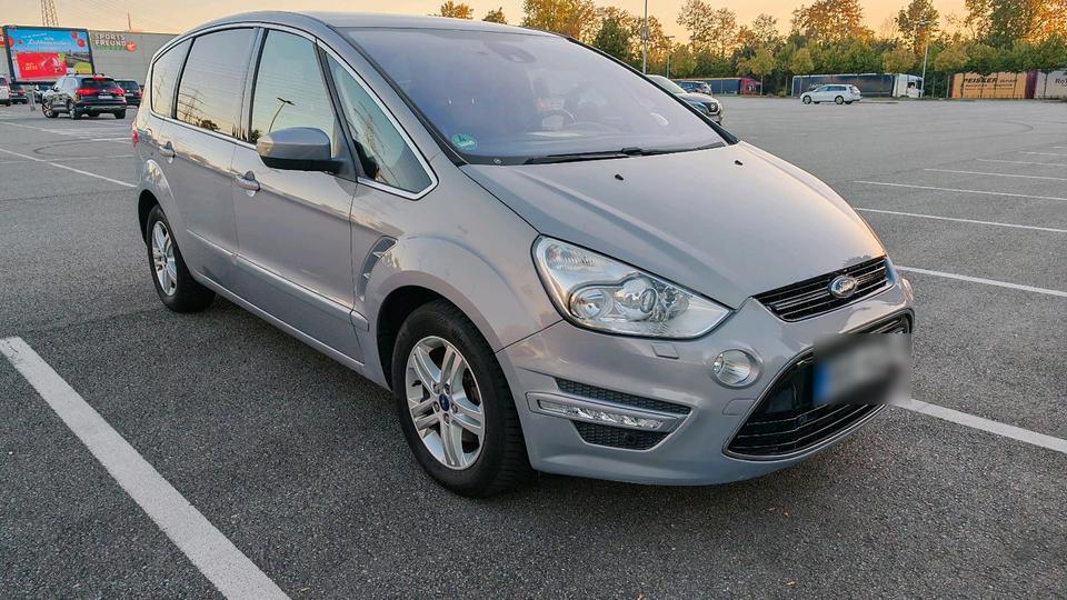 Ford S-Max 2013 — interior