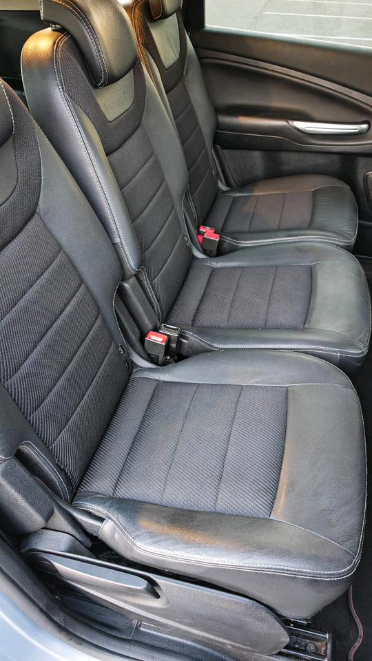 Ford S-Max 2013 — photo 9