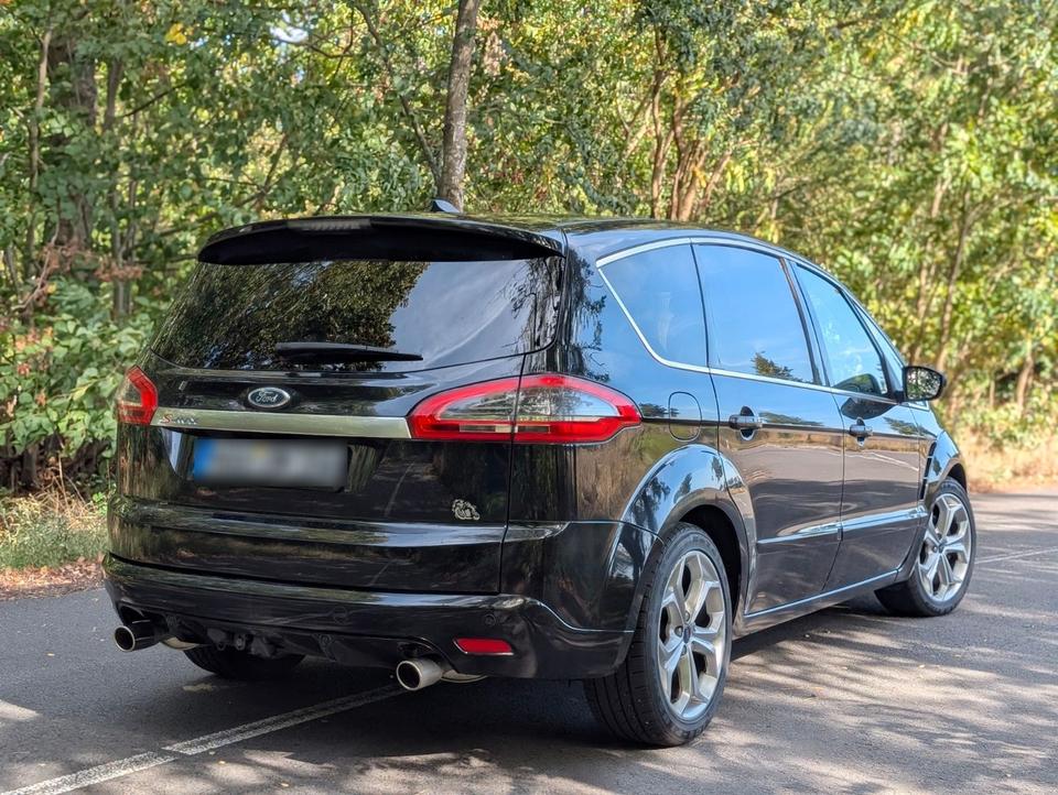 Ford S-Max 2011 — салон