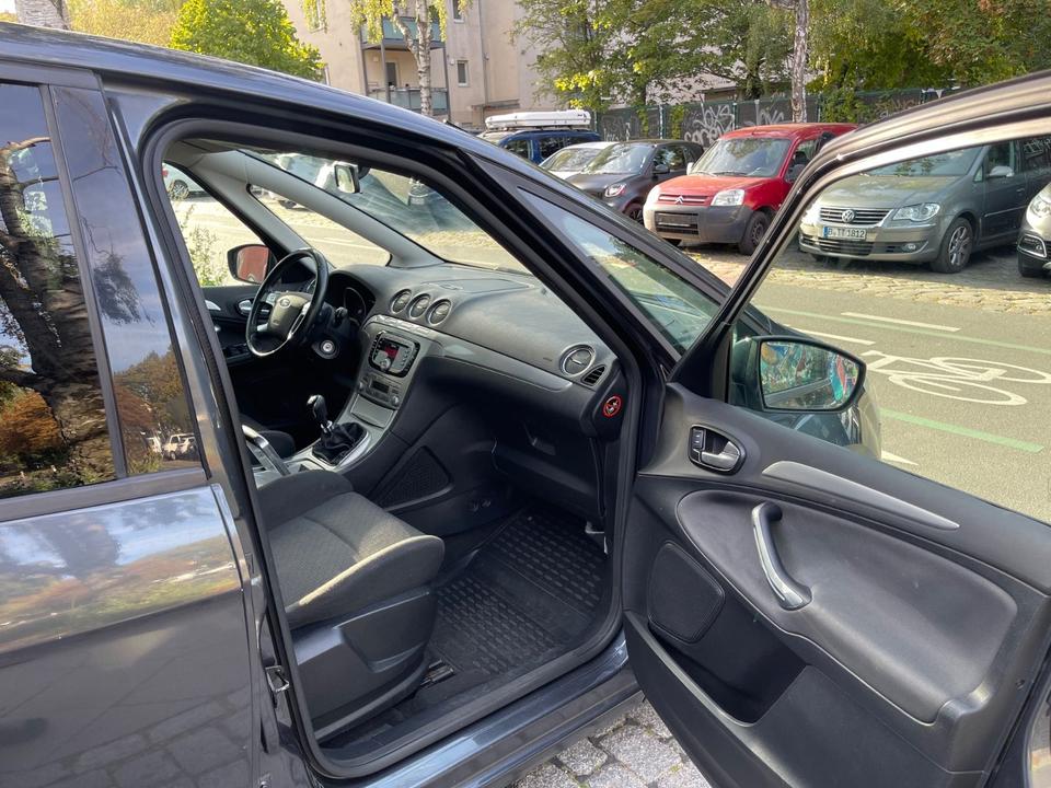 Ford S-Max 2008 — photo 20