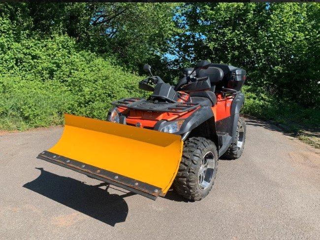 Quad CFMoto CF800 X8 800 mit Schneeschild, Heckkoffer, LOF