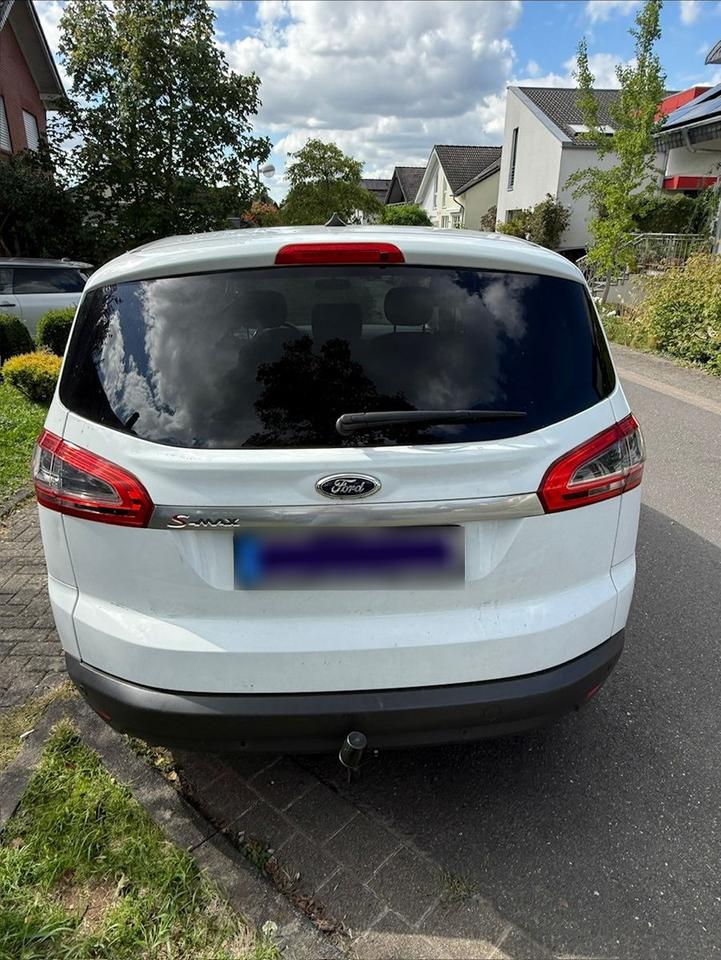 Ford S-Max 2015 — interior