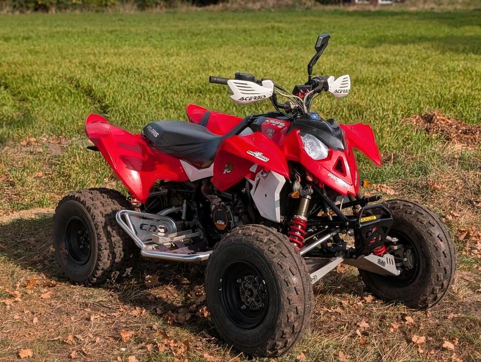 KTM Quad / ATV Polaris Outlaw 525 irs / KTM 2011 — rear view