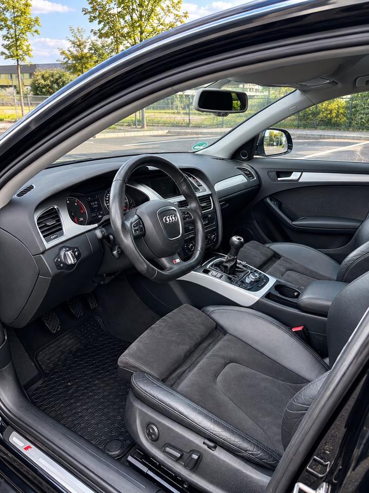 Audi A4 2010 — photo 5