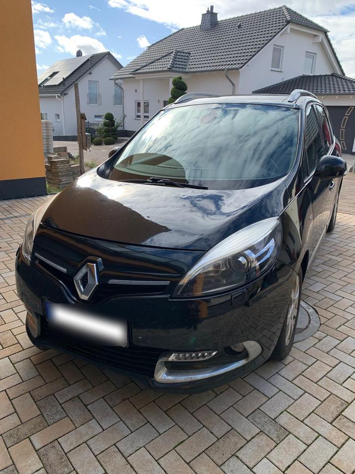 Renault Grand Scenic 2014 — vehicle for AFU Ukraine