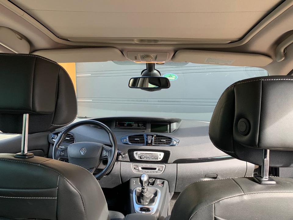 Renault Grand Scenic 2014 — photo 14