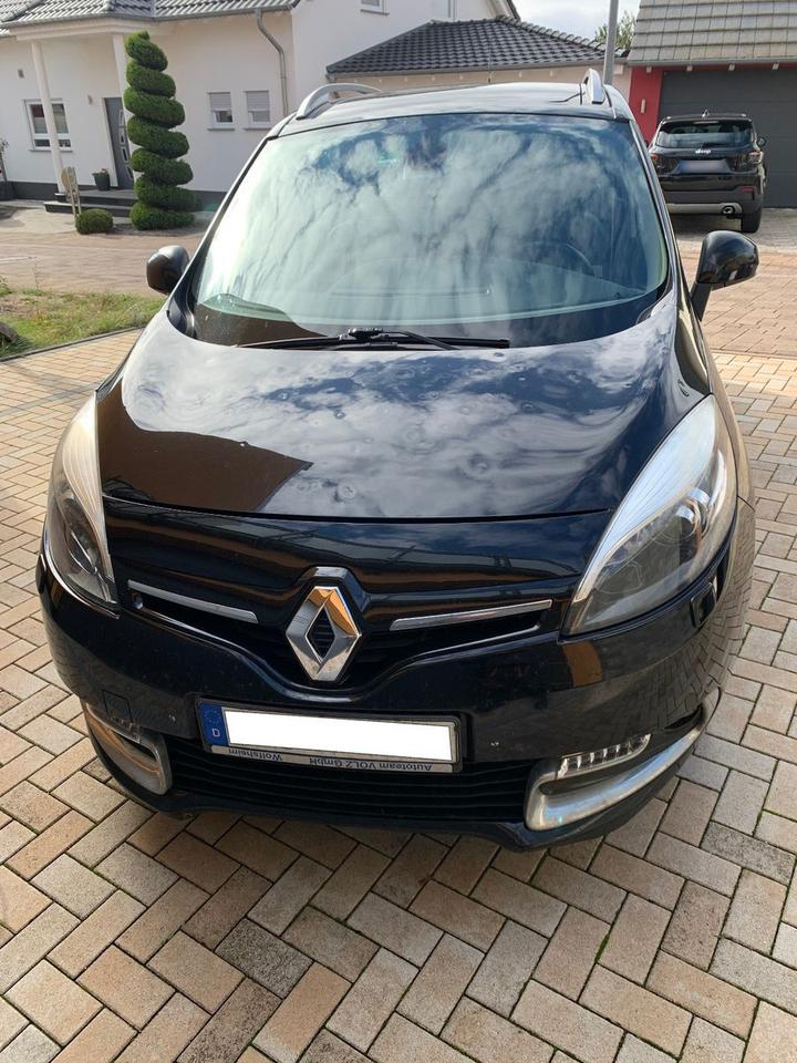 Renault Grand Scenic 2014 — rear view