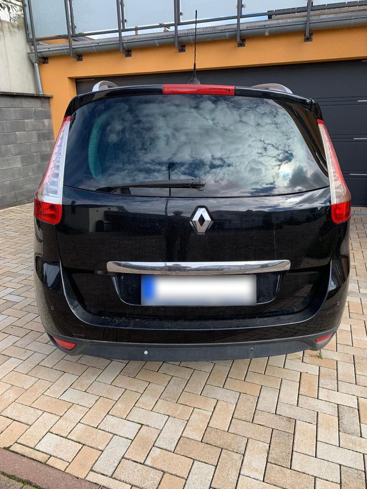 Renault Grand Scenic 2014 — engine