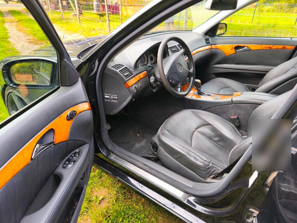 Mercedes Benz E 320 2005 — photo 7