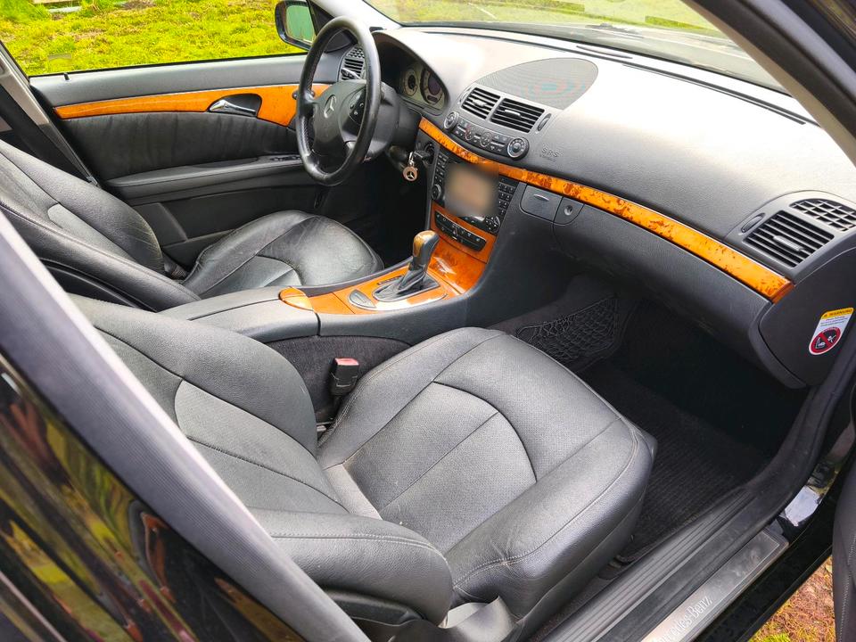 Mercedes Benz E 320 2005 — photo 8