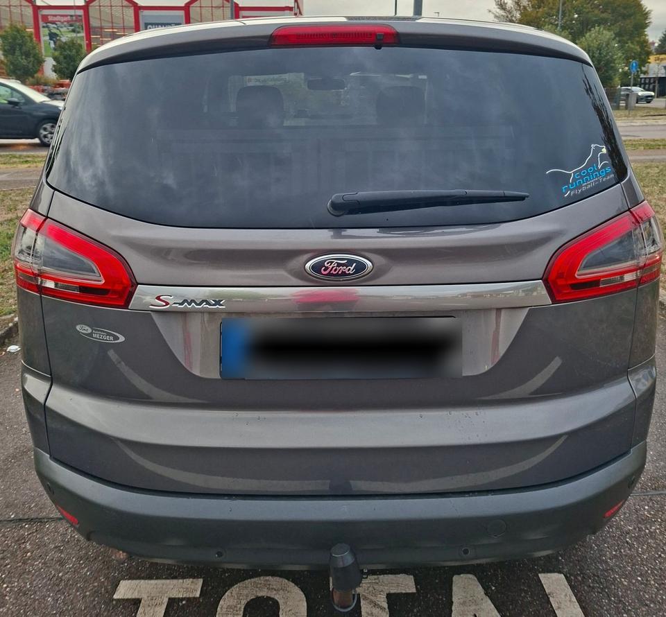Ford S-Max 2011 — photo 5