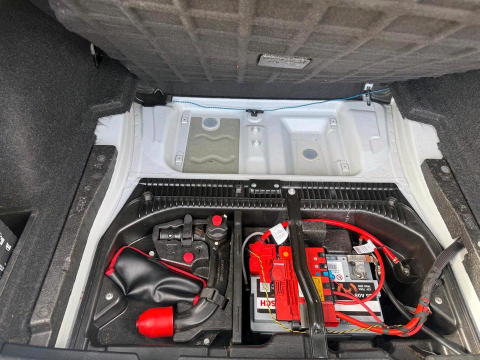 BMW X1 2012 — photo 19