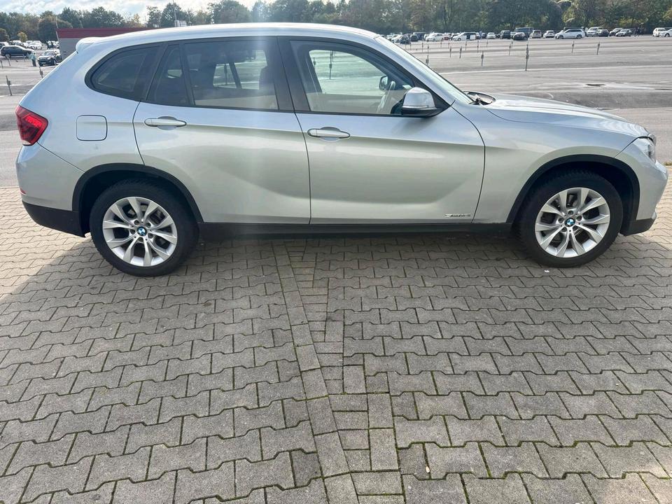 BMW X1 2012 — rear view
