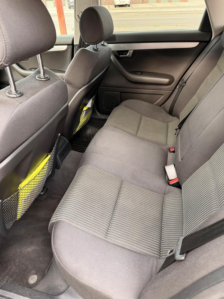 Audi A4 2007 — photo 11