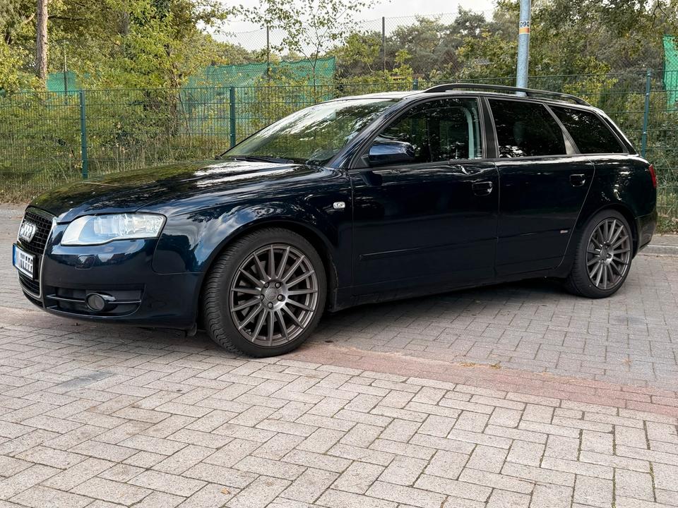 Audi A4 2007 — rear view