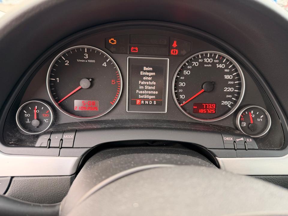 Audi A4 2007 — photo 9