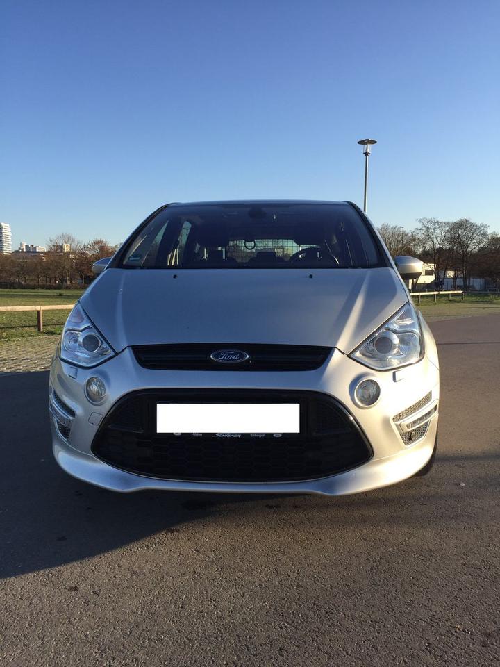 Ford S-Max 2011 — салон