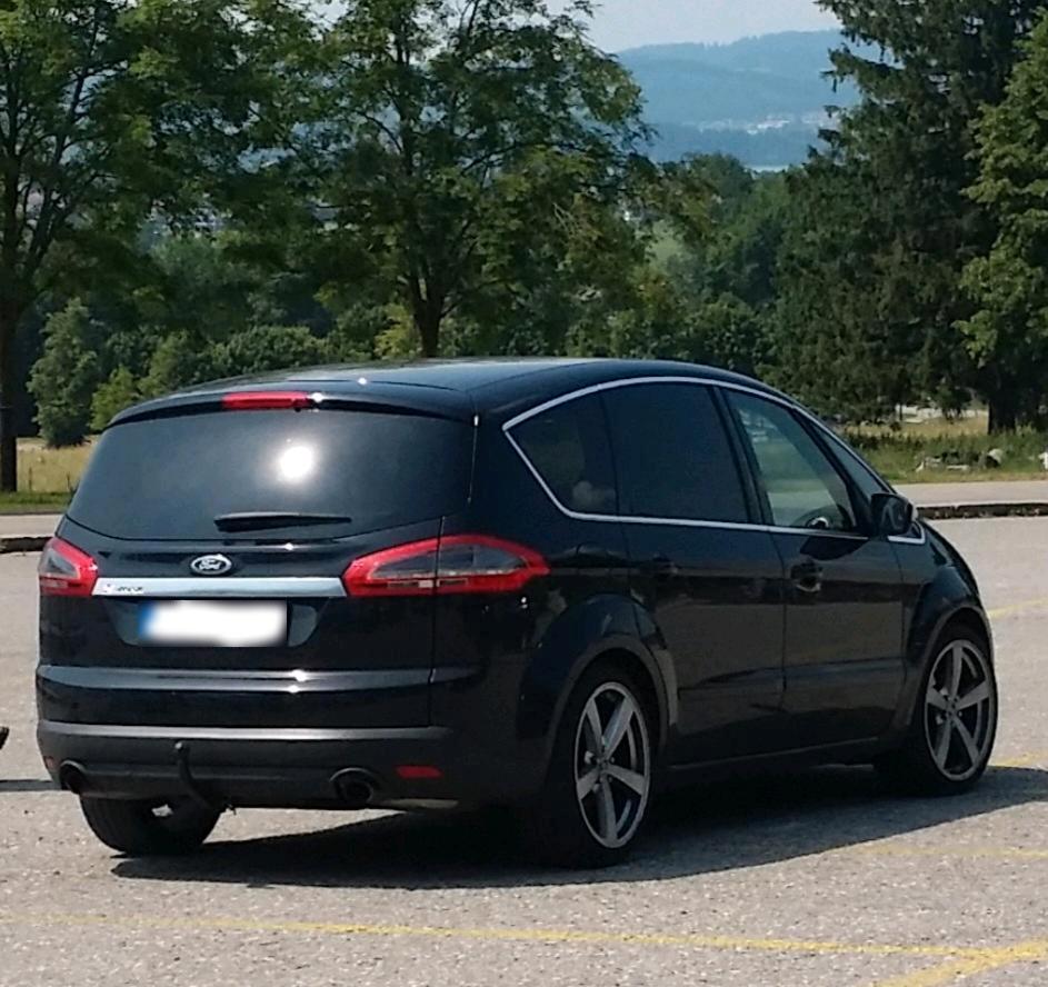 Ford S-Max 2012 — rear view