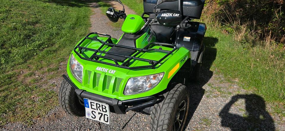 Weitere Motorräder Quad ATV TRV 700i XT 2014 — двигун 700 ccm