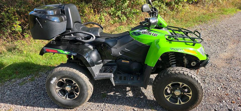 Weitere Motorräder Quad ATV TRV 700i XT 2014 — фото 8